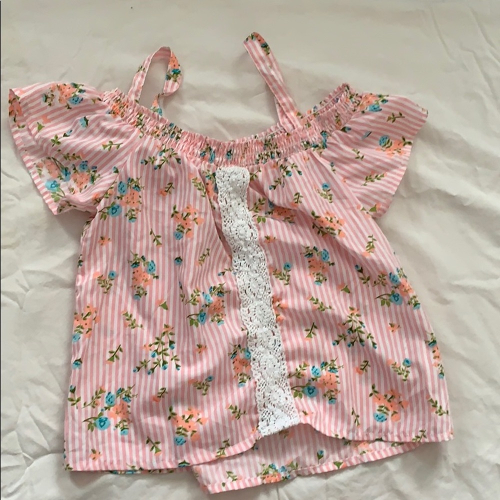 Girls shorts set